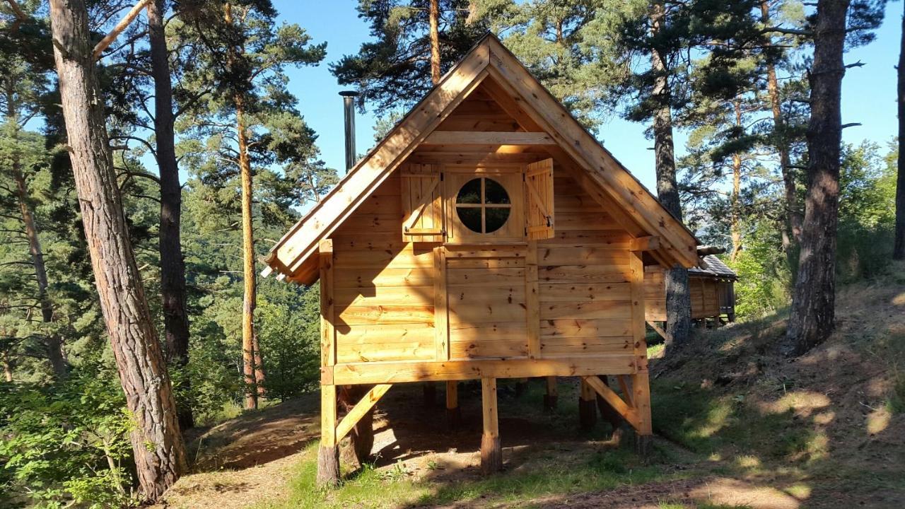 Cabane Lodge Domaine Du Lac Chambon Murol Exterior foto